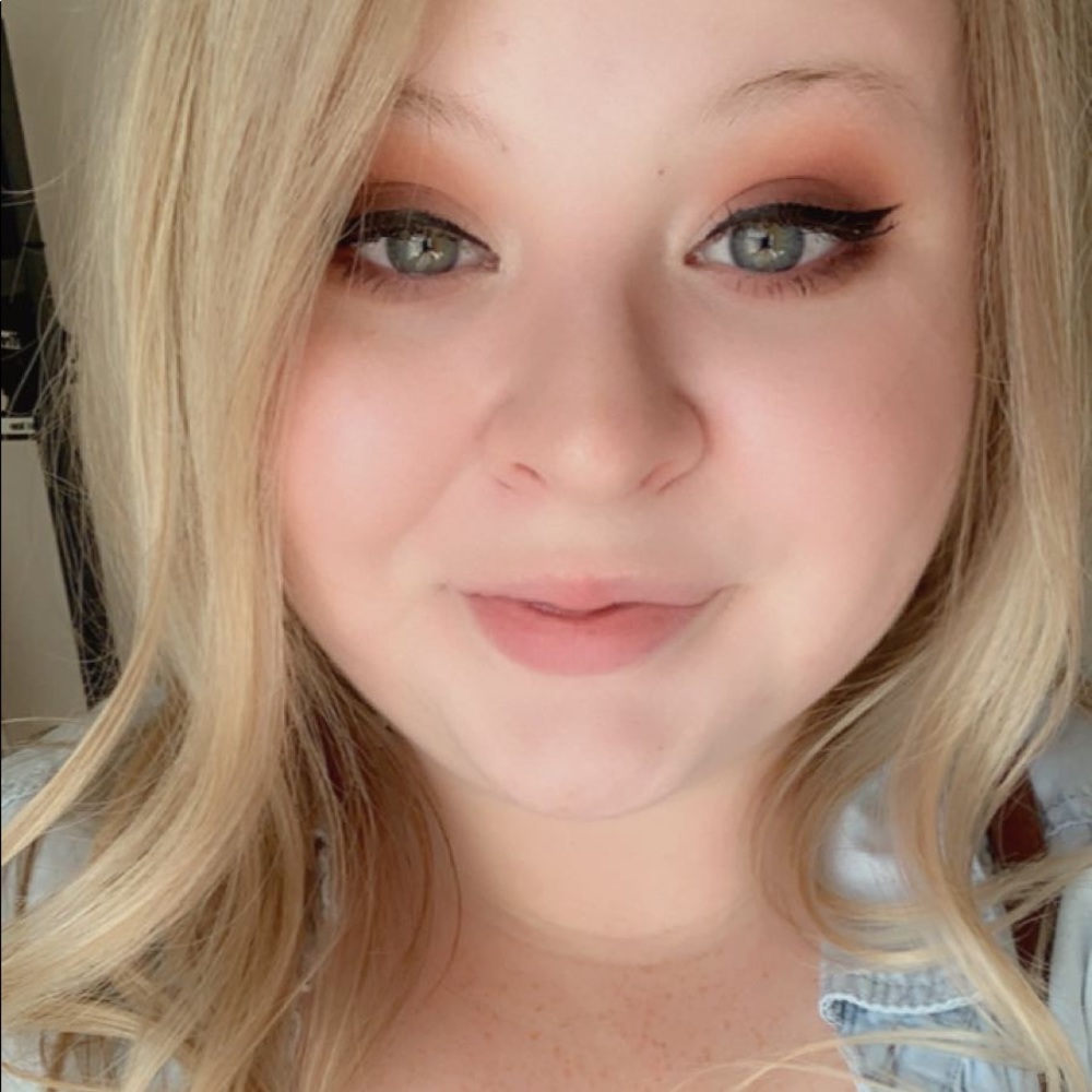 Meet your Posher, Shelbie